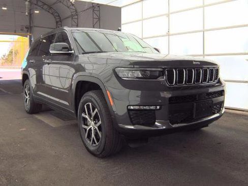 Used 2024 Jeep Grand Cherokee L Limited w/ Luxury Tech Group II AWD/4WD image 4