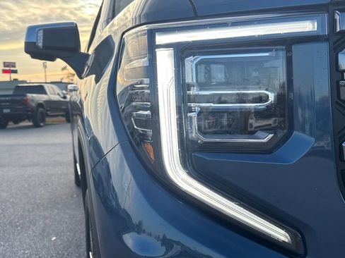 Used 2025 GMC Sierra 1500 Denali Ultimate image 10