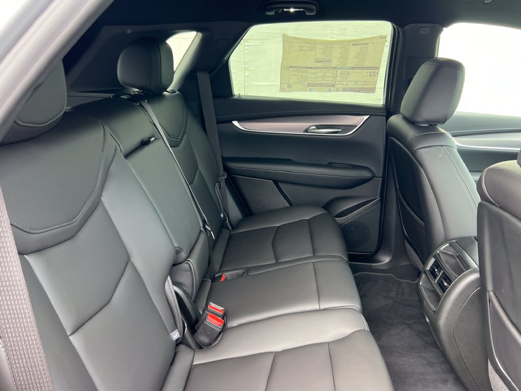 New 2026 Cadillac XT5 Luxury AWD/4WD image 18