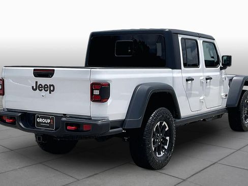 Used 2026 Jeep Gladiator Rubicon AWD/4WD image 12
