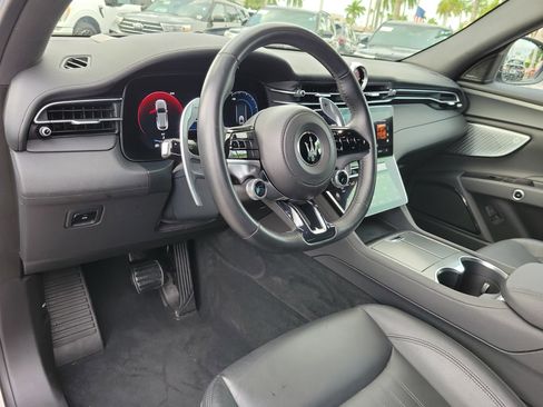 Used 2023 Maserati Grecale GT AWD/4WD image 13