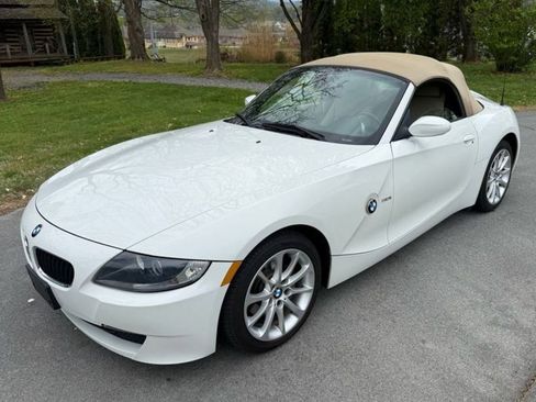 Used 2006 BMW Z4 3.0i image 6
