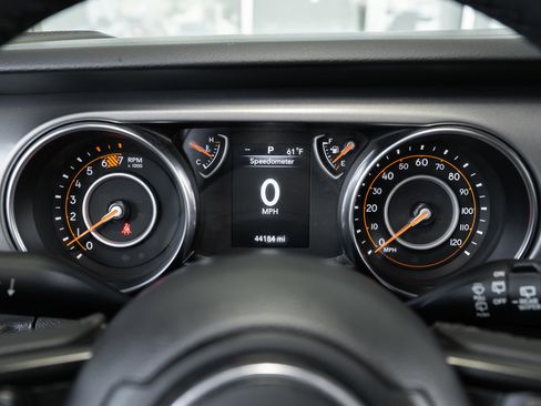 Used 2023 Jeep Wrangler Sport S image 24