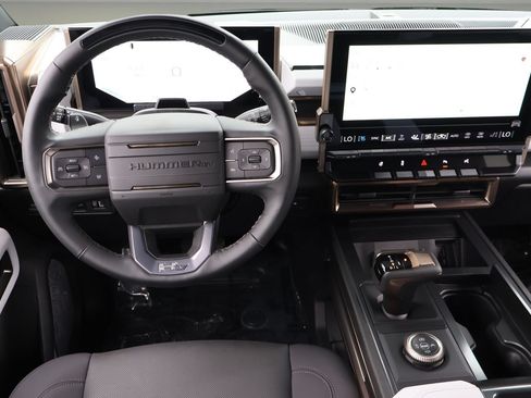 Used 2025 GMC Hummer EV 2X AWD/4WD image 13