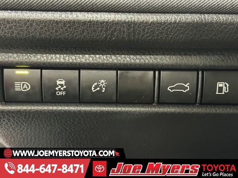 Used 2025 Toyota Camry LE image 25