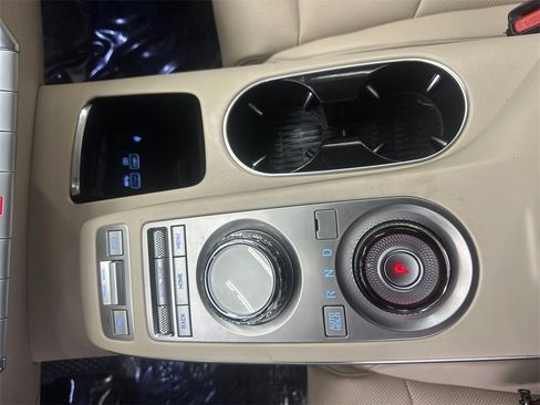 Used 2023 Genesis GV70 2.5T w/ Select Package image 34