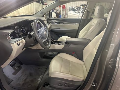Used 2023 Cadillac XT5 Premium Luxury image 14