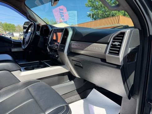 Used 2021 Ford F250 Lariat w/ Lariat Ultimate Package image 14
