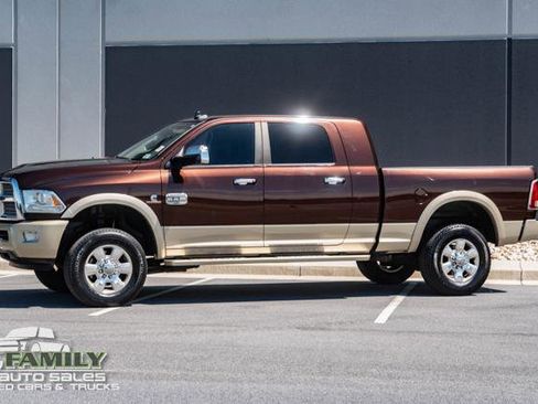 Used 2014 RAM 2500 Longhorn AWD/4WD image 3