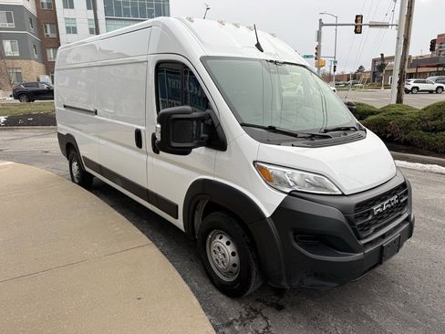 Used 2023 RAM ProMaster 2500 image 3