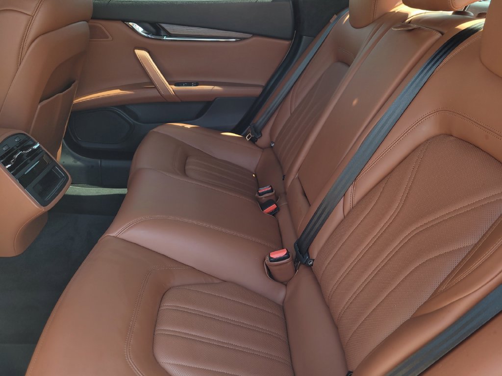 Used 2018 Maserati Quattroporte S GranLusso RWD image 15