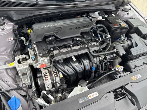 Used 2023 Hyundai Elantra SEL FWD image 26