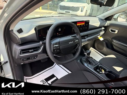 New 2026 Kia K4 FWD image 29