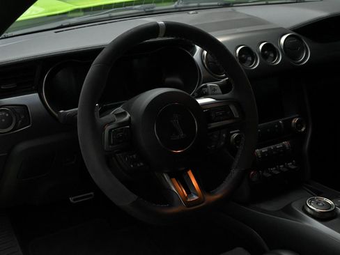 Used 2020 Ford Mustang Shelby GT500 w/ Technology Package image 25