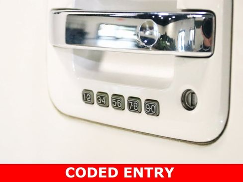 Used 2014 Ford F150 Lariat w/ Equipment Group 502A Luxury image 15