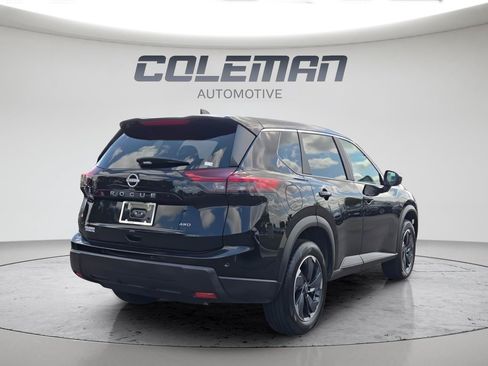 Used 2025 Nissan Rogue SV AWD/4WD image 11