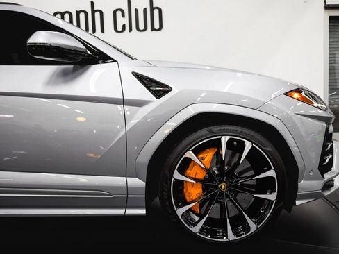 Used 2020 Lamborghini Urus image 21
