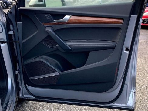 Used 2023 Audi Q5 2.0T Premium Plus w/ Premium Plus Package image 11