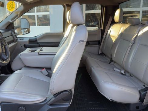 Used 2017 Ford F250 XL w/ Power Equipment Group image 11