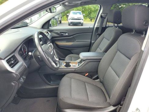 Used 2020 GMC Acadia SLE w/ Driver Convenience Package FWD image 5