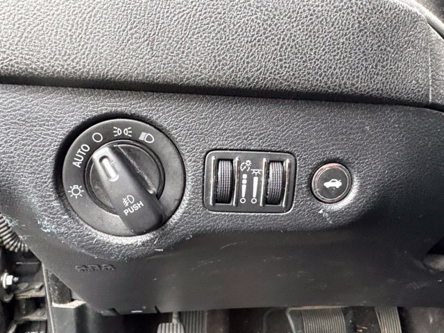Used 2018 Dodge Charger R/T RWD image 21