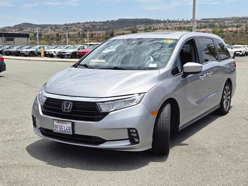 Used 2023 Honda Odyssey EX-L image 13