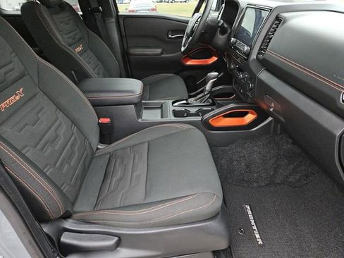 Used 2024 Nissan Frontier Pro-X image 28