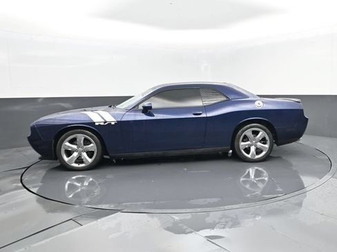 Used 2014 Dodge Challenger SXT Plus RWD image 5