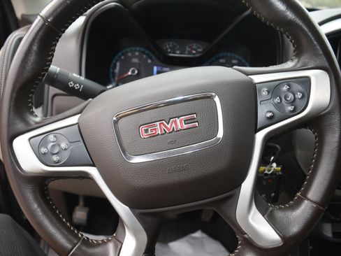 Used 2017 GMC Canyon SLE image 12