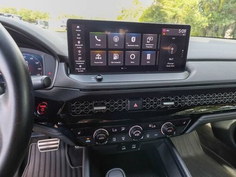 Used 2023 Honda Accord Sport image 19