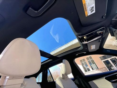 Used 2026 Mercedes-Benz GLC 300 GLC 300 image 28