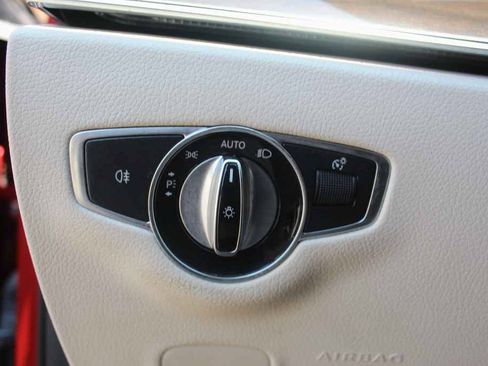 Used 2019 Mercedes-Benz E 300 image 14