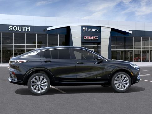 New 2026 Buick Envista Sport Touring FWD image 37