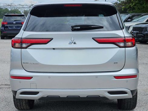 Used 2024 Mitsubishi Outlander SE FWD image 5