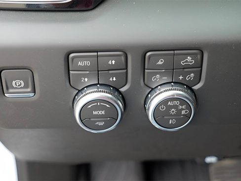 New 2026 GMC Sierra 3500 Denali Ultimate image 18