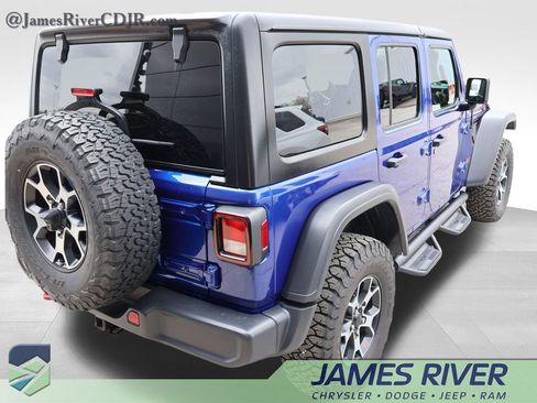 Used 2018 Jeep Wrangler Unlimited Rubicon w/ Cold Weather Group image 5