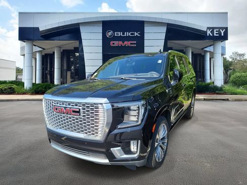Used 2021 GMC Yukon Denali w/ Denali Ultimate Package AWD/4WD image 3