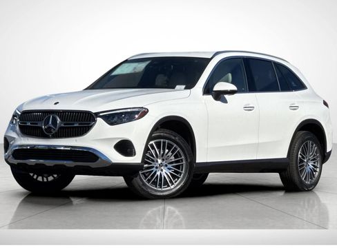 New 2026 Mercedes-Benz GLC 300 image 2