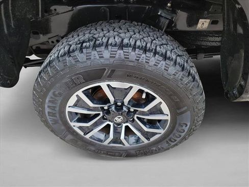 Used 2022 Toyota Tacoma TRD Sport w/ TRD Premium Sport Package RWD image 12