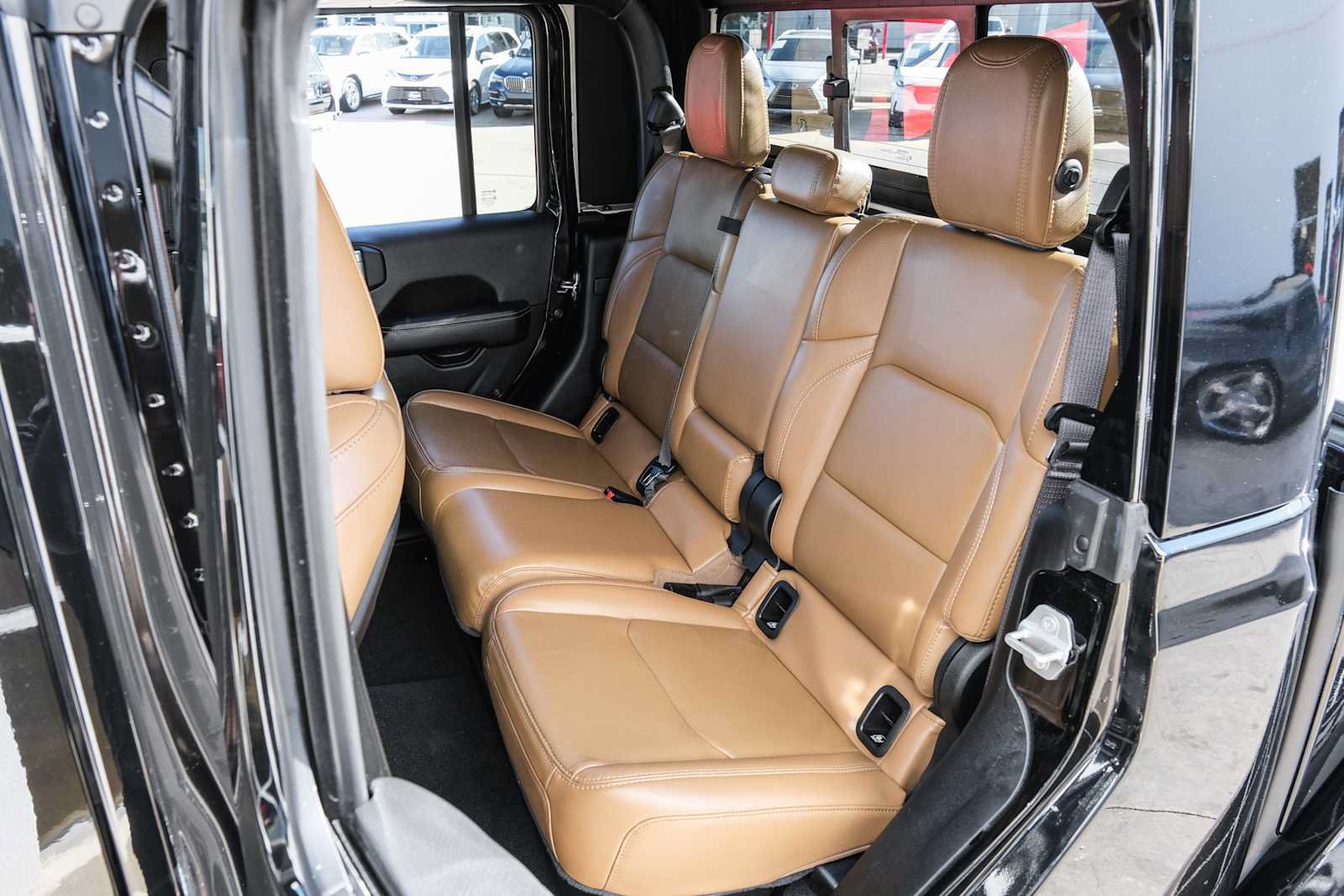 Used 2021 Jeep Gladiator Rubicon AWD/4WD image 29