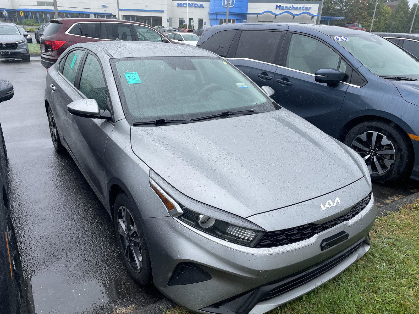 Used 2022 Kia Forte LXS FWD image 1