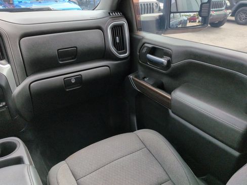 Used 2021 Chevrolet Silverado 3500 LT w/ Convenience Package AWD/4WD image 16