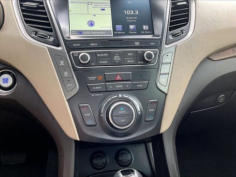 Used 2018 Hyundai Santa Fe AWD w/ SE Ultimate Tech Package 03 image 17