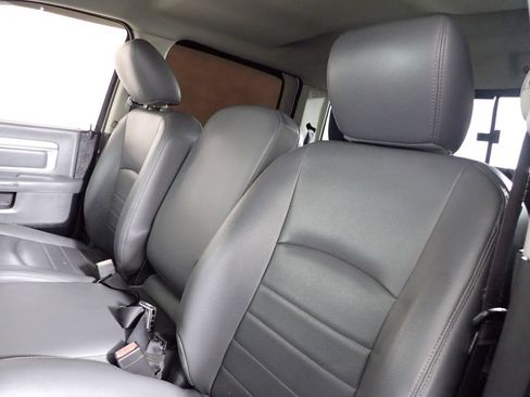 Used 2011 RAM 2500 ST w/ ST Popular Equipment Group AWD/4WD image 19