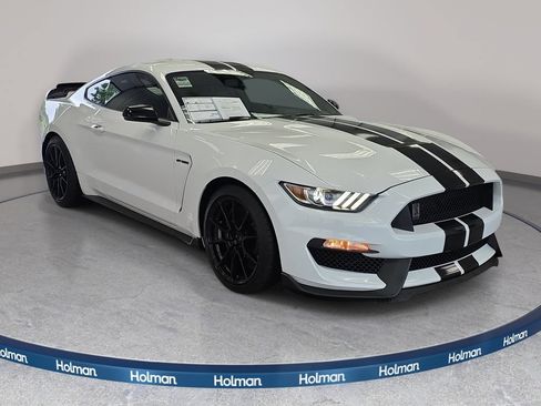 Certified 2020 Ford Mustang Shelby GT350 w/ Technology Package RWD image 3