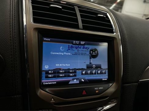 Used 2014 Lincoln MKX AWD w/ Equipment Group 101A image 29