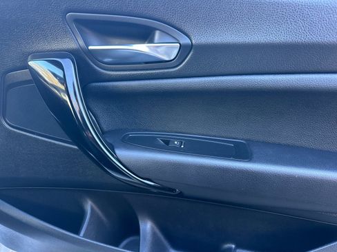 Used 2018 BMW 230i Convertible image 17