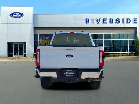 Used 2026 Ford F250 Lariat AWD/4WD image 6