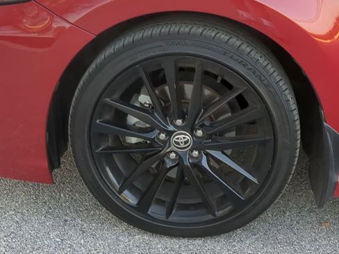 Used 2023 Toyota Camry XSE image 9