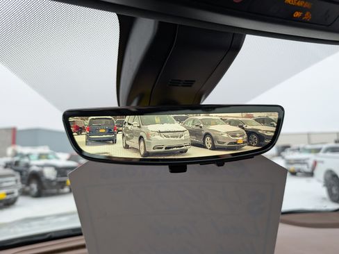 Used 2021 Chevrolet Tahoe High Country w/ Premium Package image 22